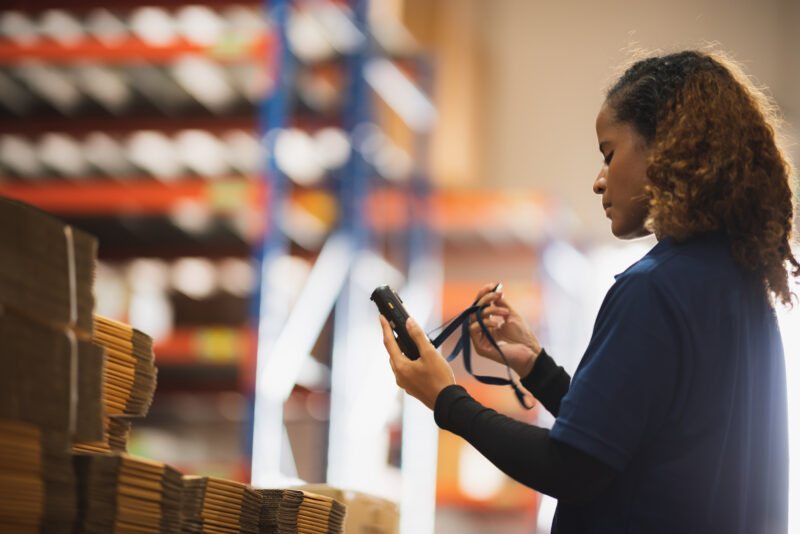 Perpetual vs. periodic inventory: Which one works best for your business?